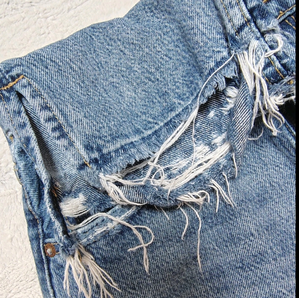 Free People We The Free Lita Slim Leg Distressed Cropped Women's 25 Medium Wash - Picture 10 of 11